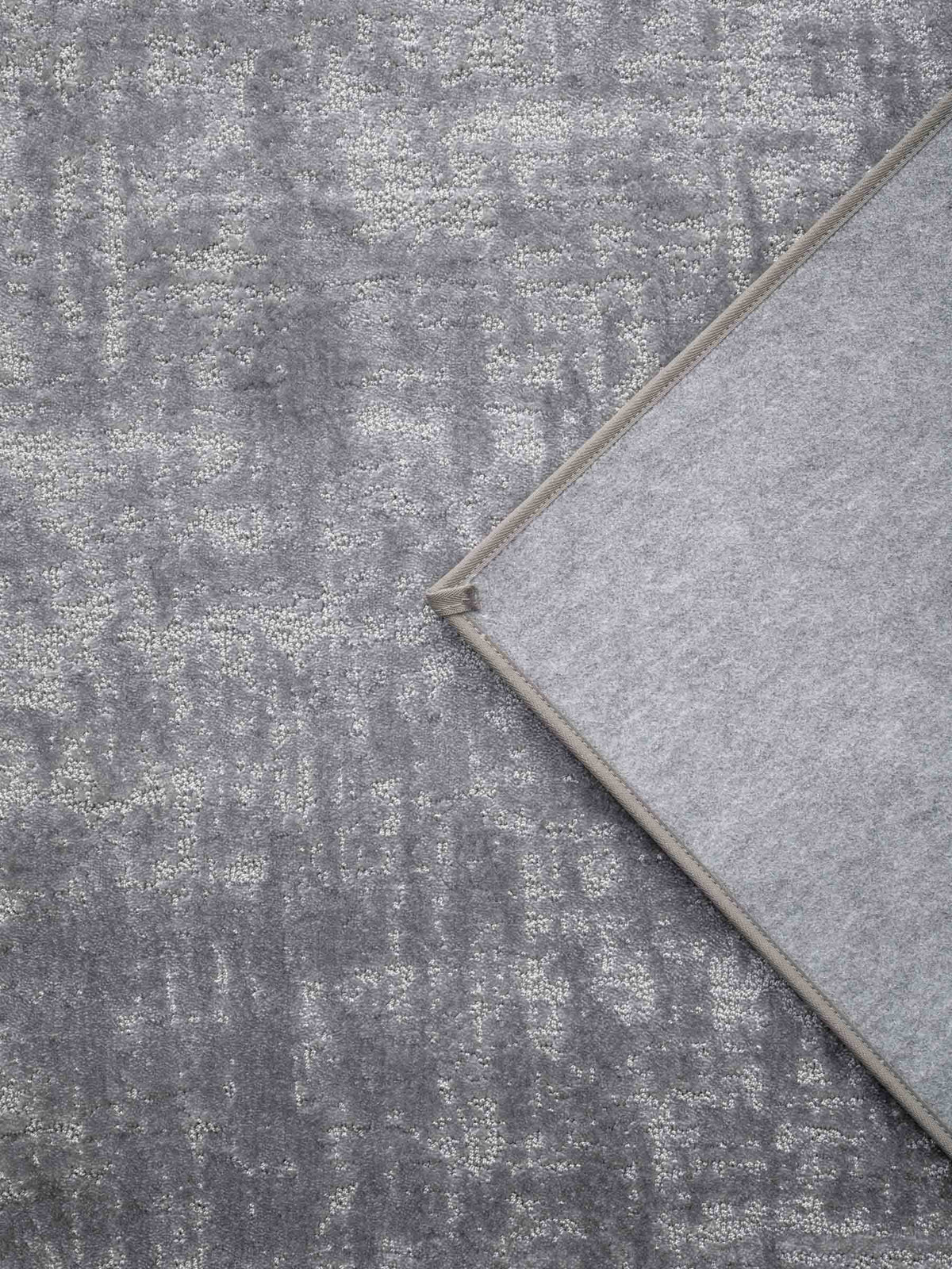 Airo soft pile rug in Stone Grey – NORUM