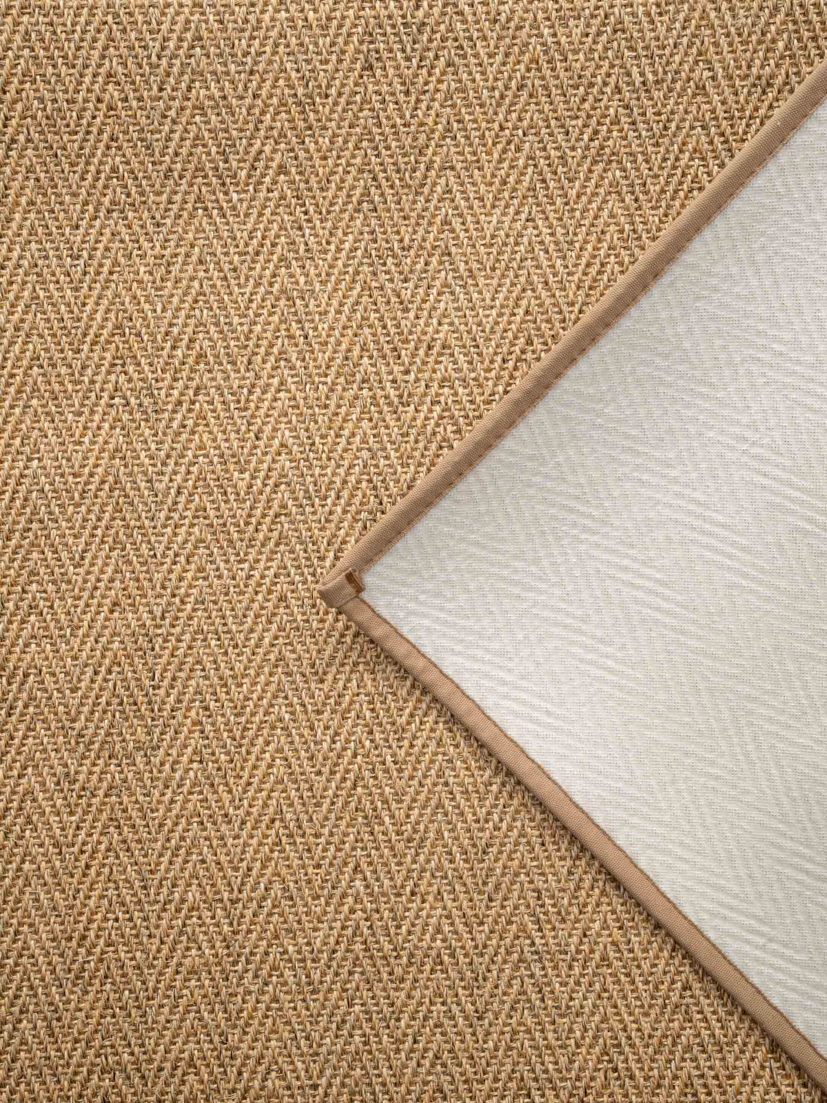 Arden sisal rug in Natural Straw – NORUM