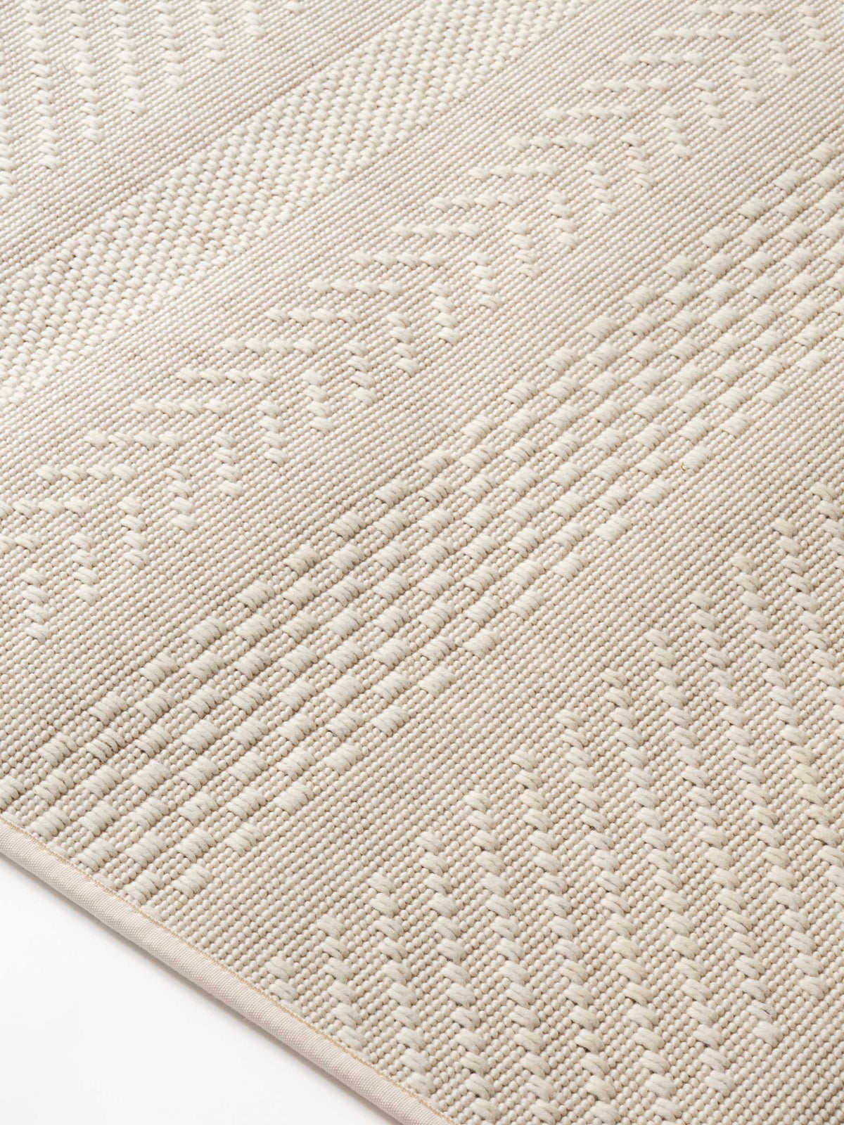 Arona wool rug in Cream White – NORUM