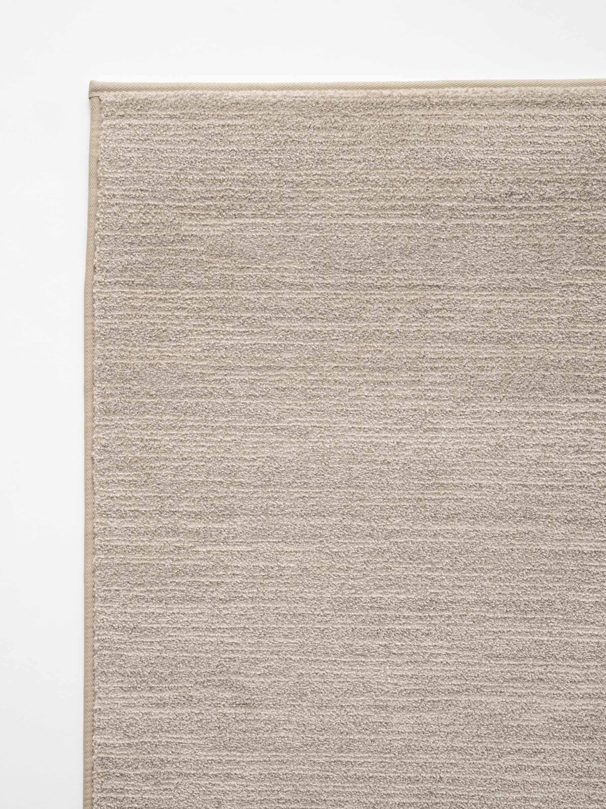 Elora soft pile rug in Light Grey – NORUM