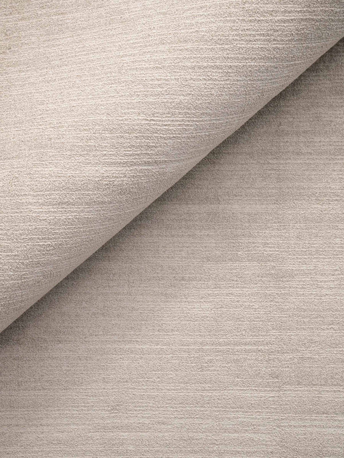 Elora soft pile rug in Light Grey – NORUM