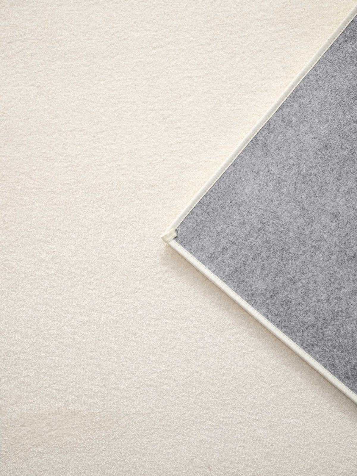 Noemi soft pile rug in Off White – NORUM