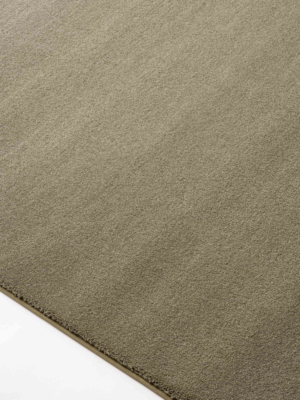 Noemi soft pile rug in Olive Green – NORUM