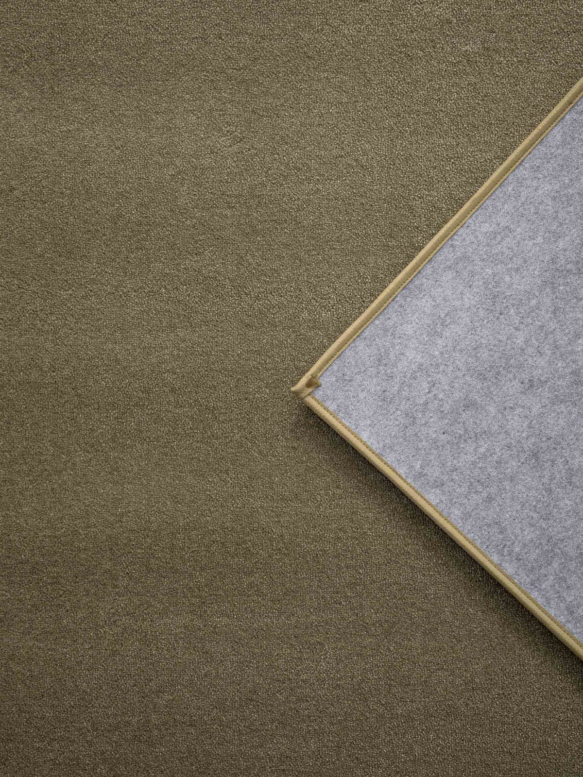 Noemi soft pile rug in Olive Green – NORUM