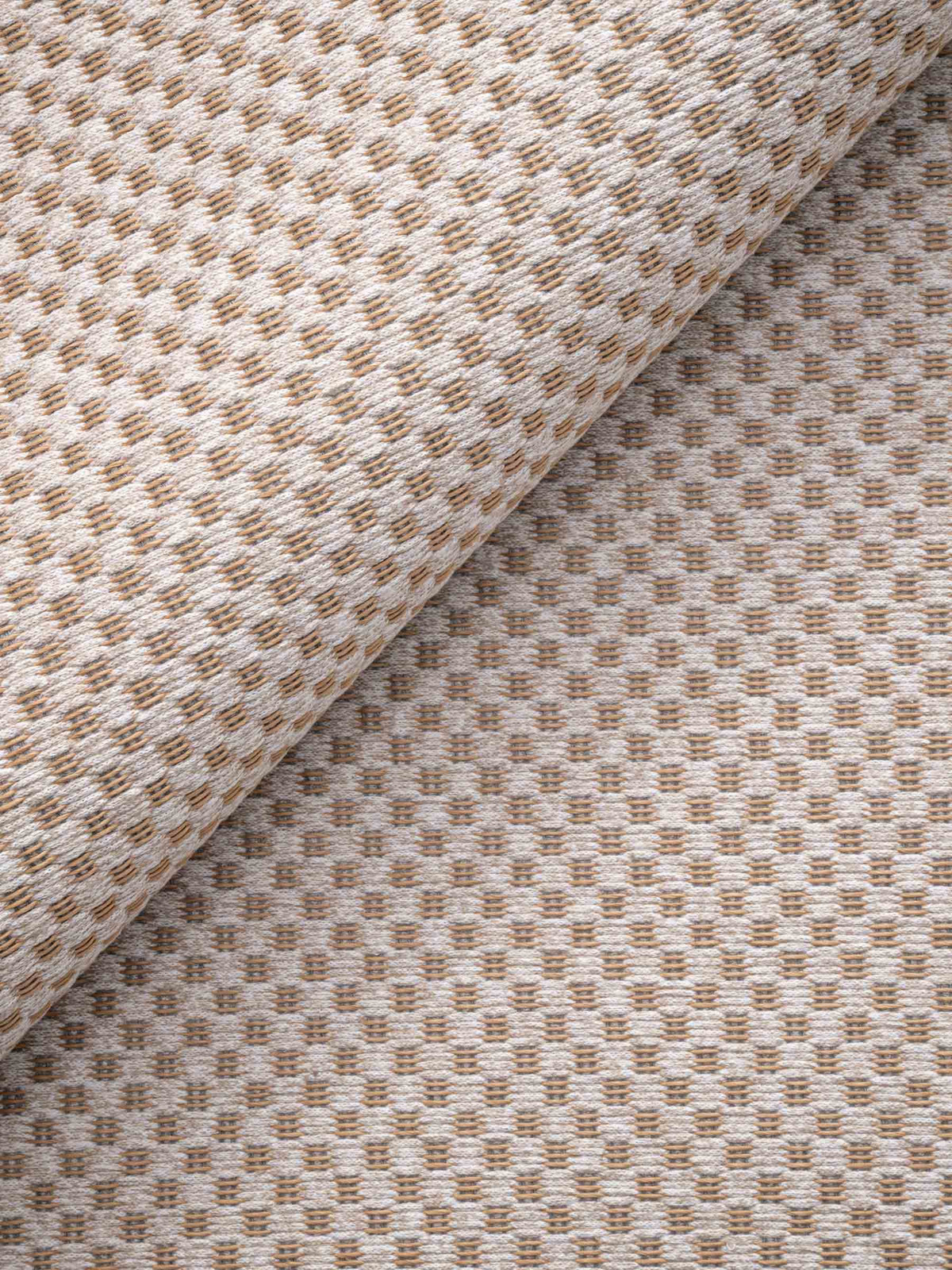 Nori cotton-paper yarn rug in Linen White – NORUM