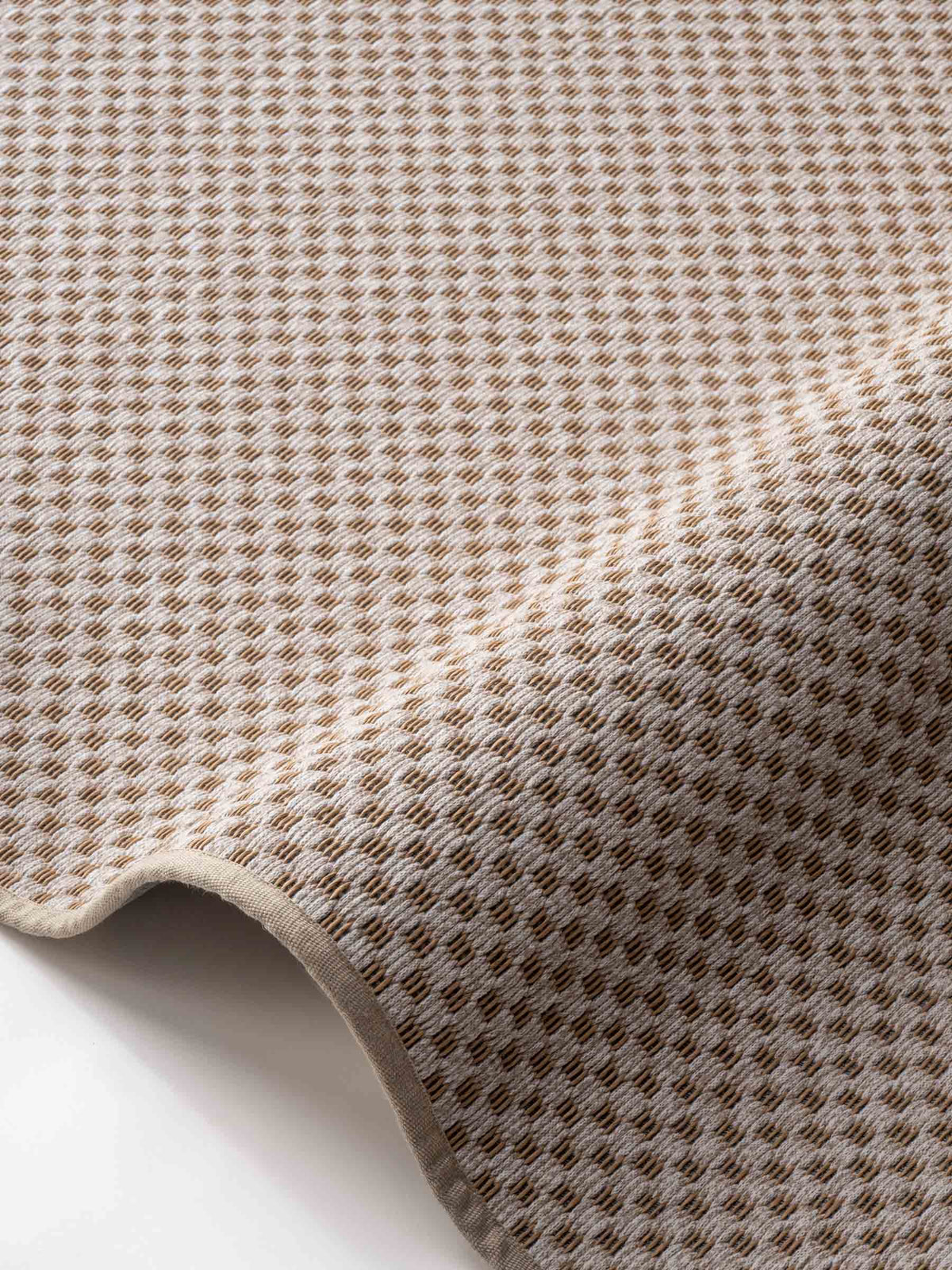Nori cotton-paper yarn rug in Linen White – NORUM