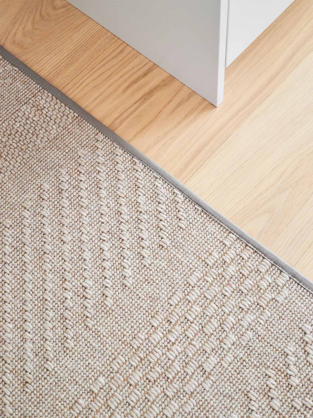 Arona rug in Natural Beige – NORUM