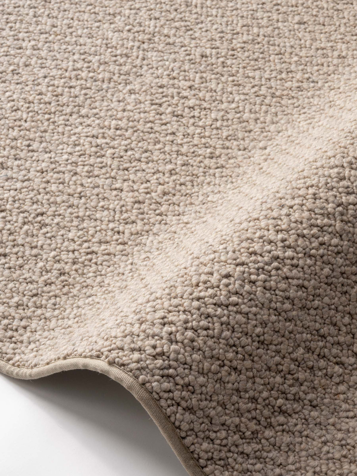 Orra wool rug in Pale Greige – NORUM