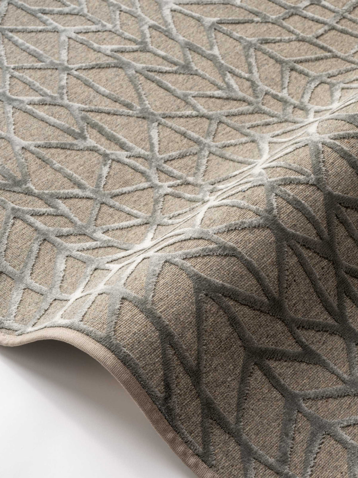 Rova wool rug in Mist Silver – NORUM