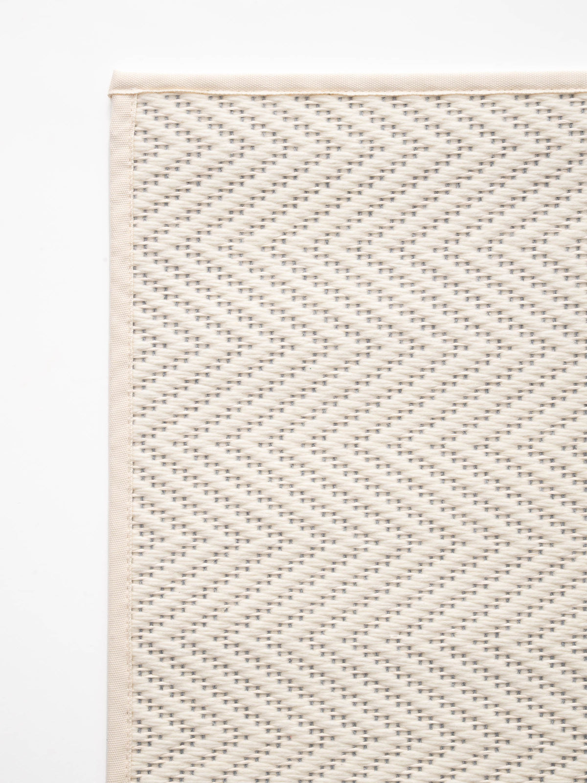 Selva wool rug in Cream White – NORUM
