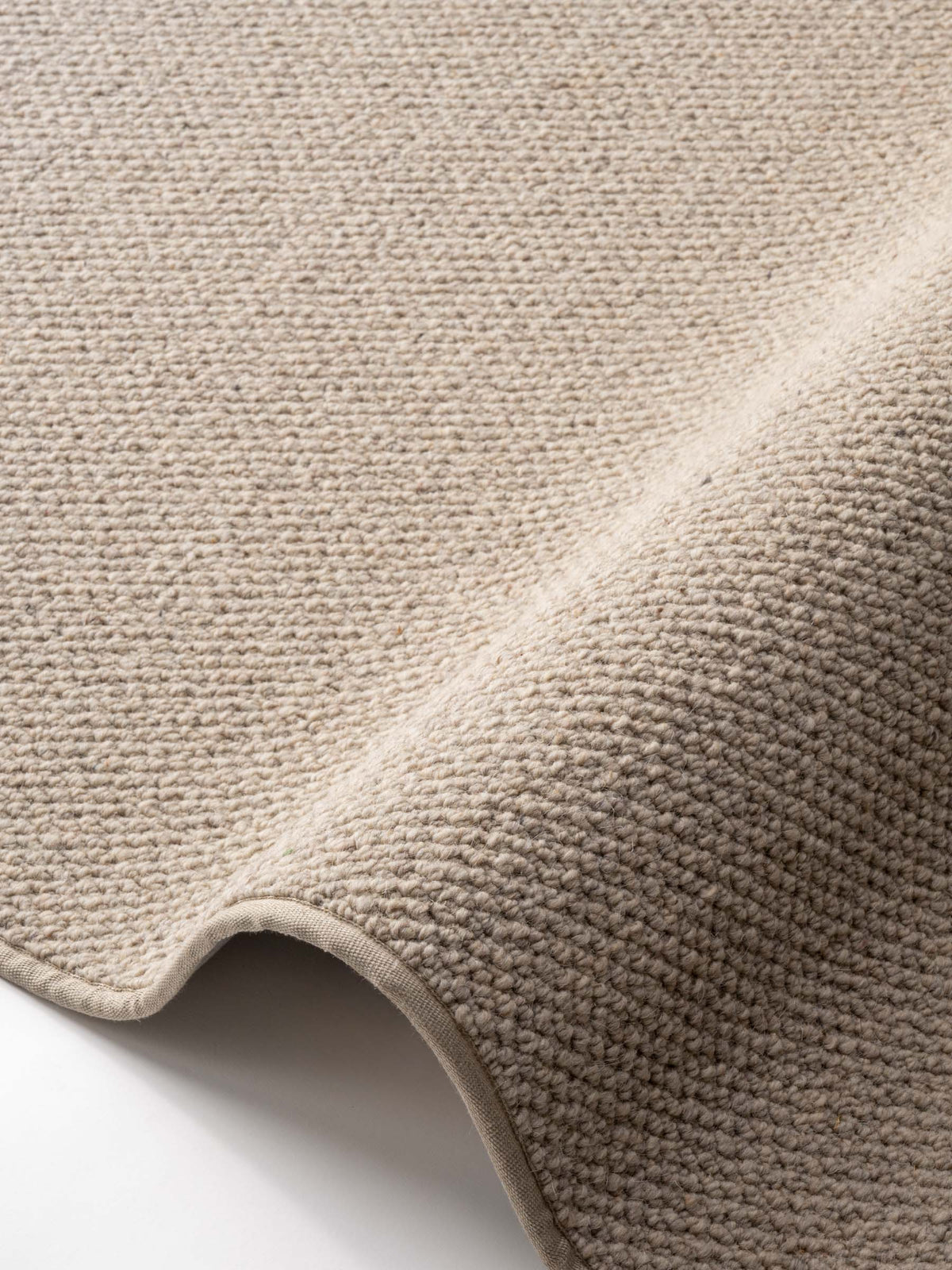 Solen wool rug in Pale Greige – NORUM