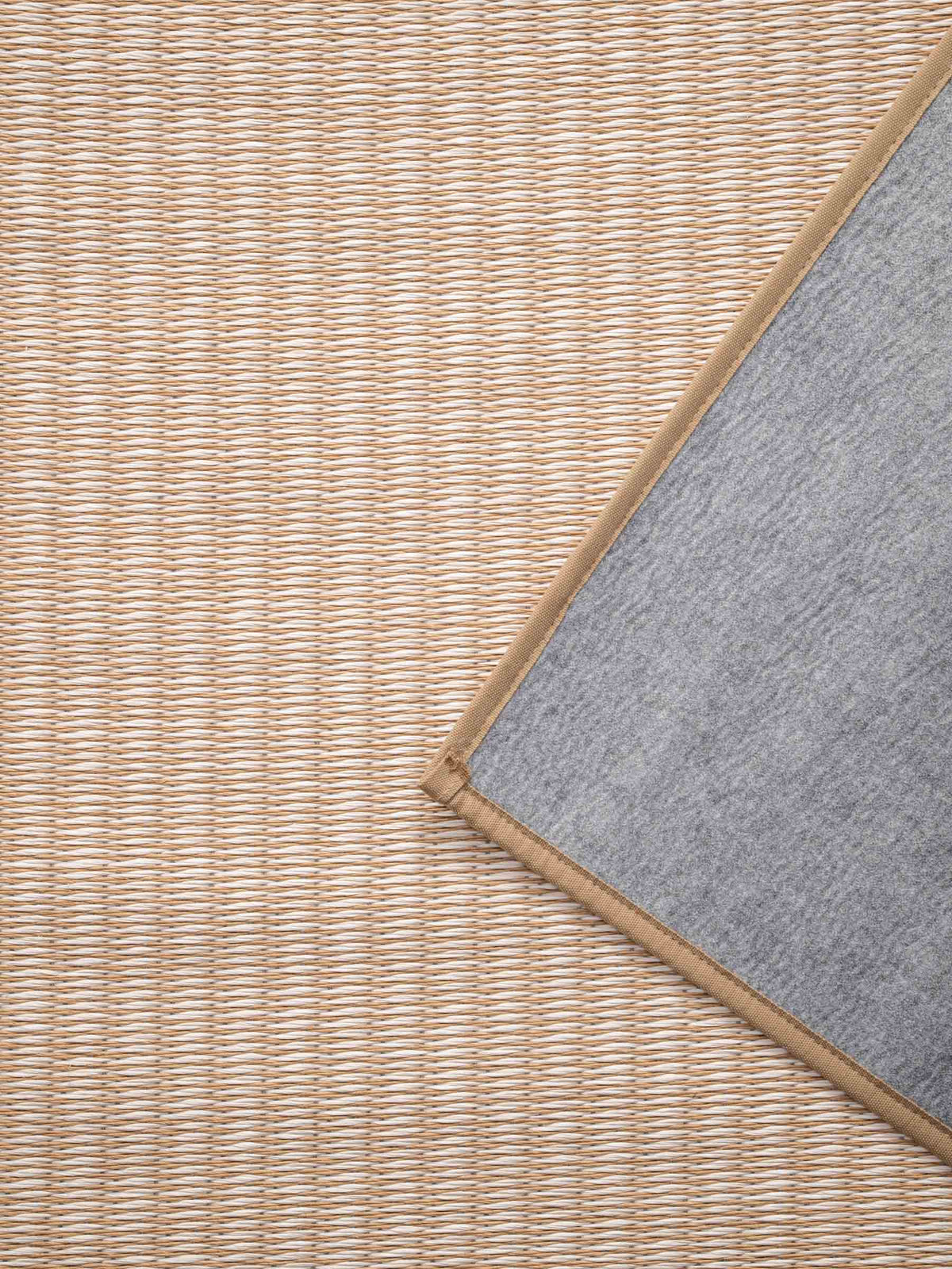 Tera paper yarn rug in White/Natural – NORUM