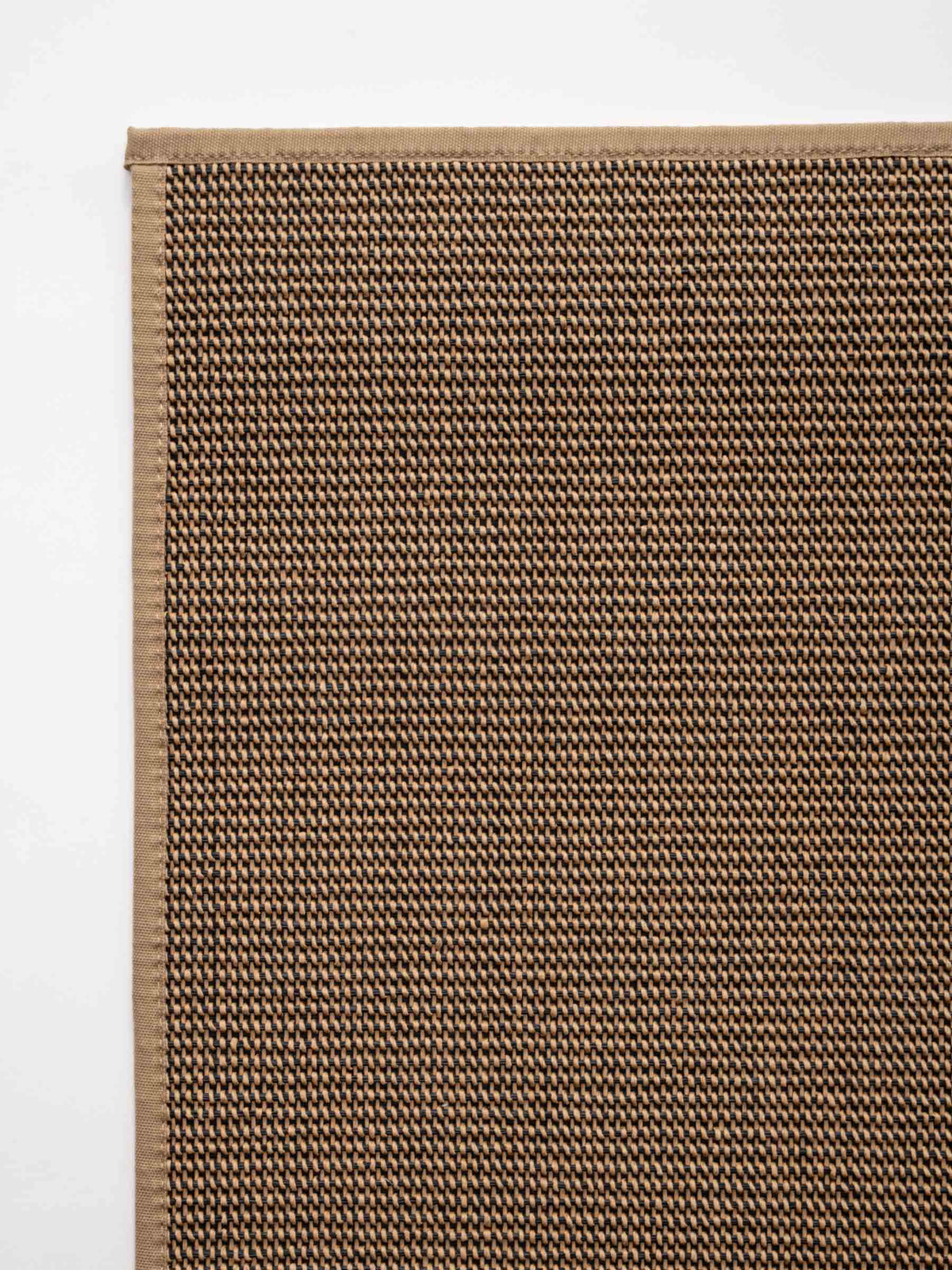 Vale paper yarn rug in Soft Black – NORUM