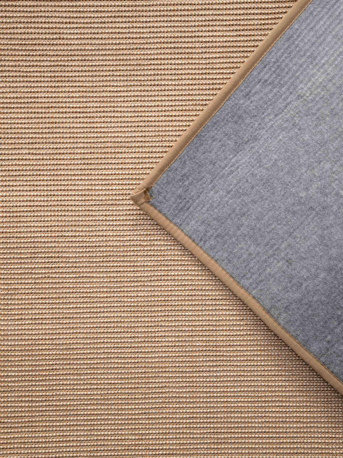Vale paper yarn rug in White/Natural – NORUM