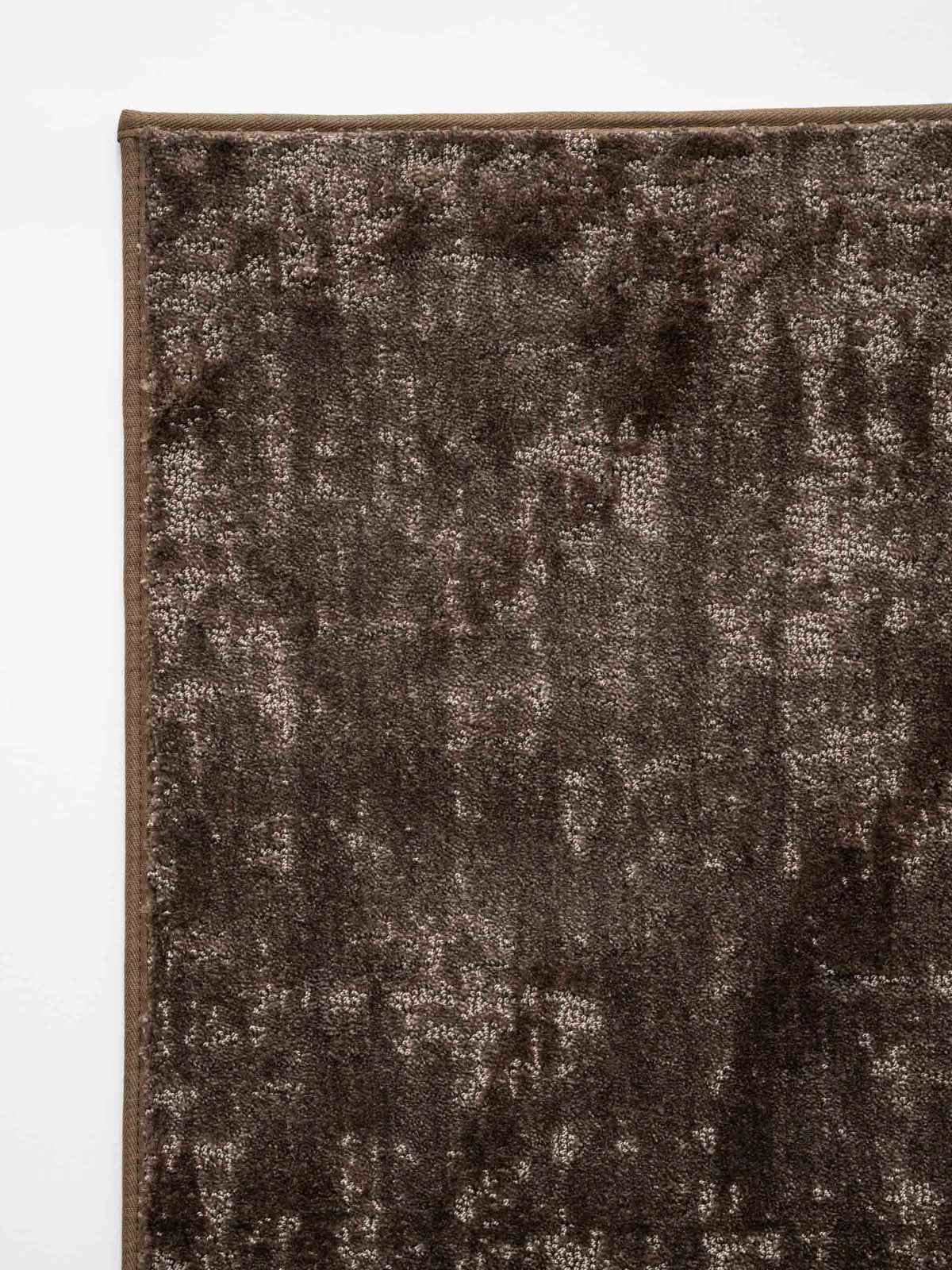 Airo soft pile rug in Deep Brown – NORUM