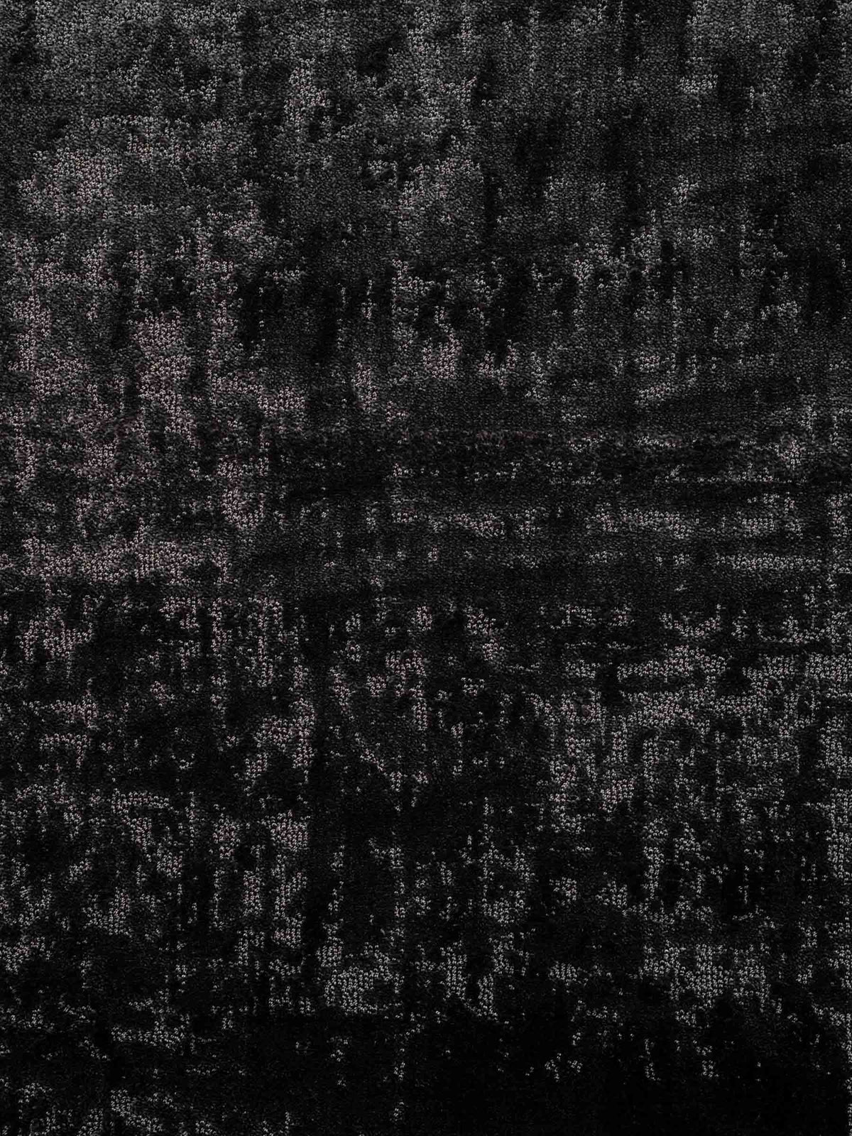 Airo soft pile rug in Soft Black – NORUM