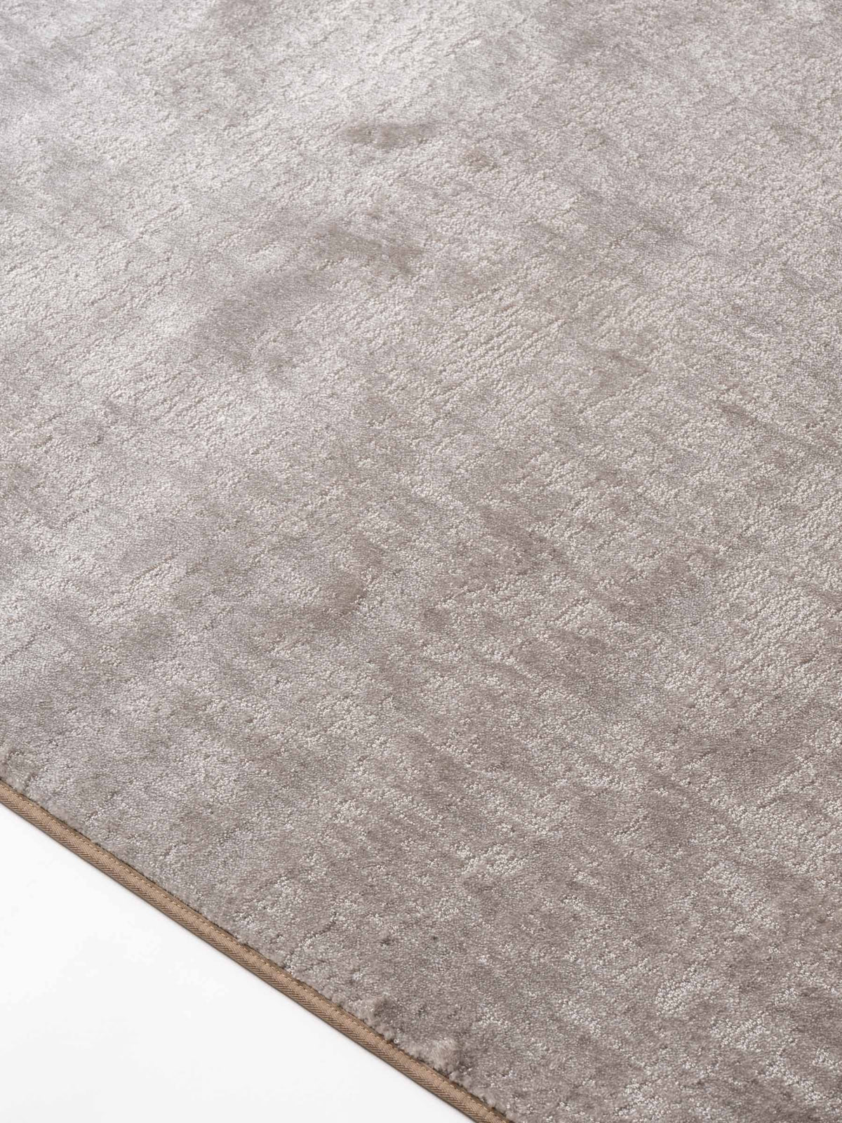 Airo soft pile rug in Velvet Sand – NORUM