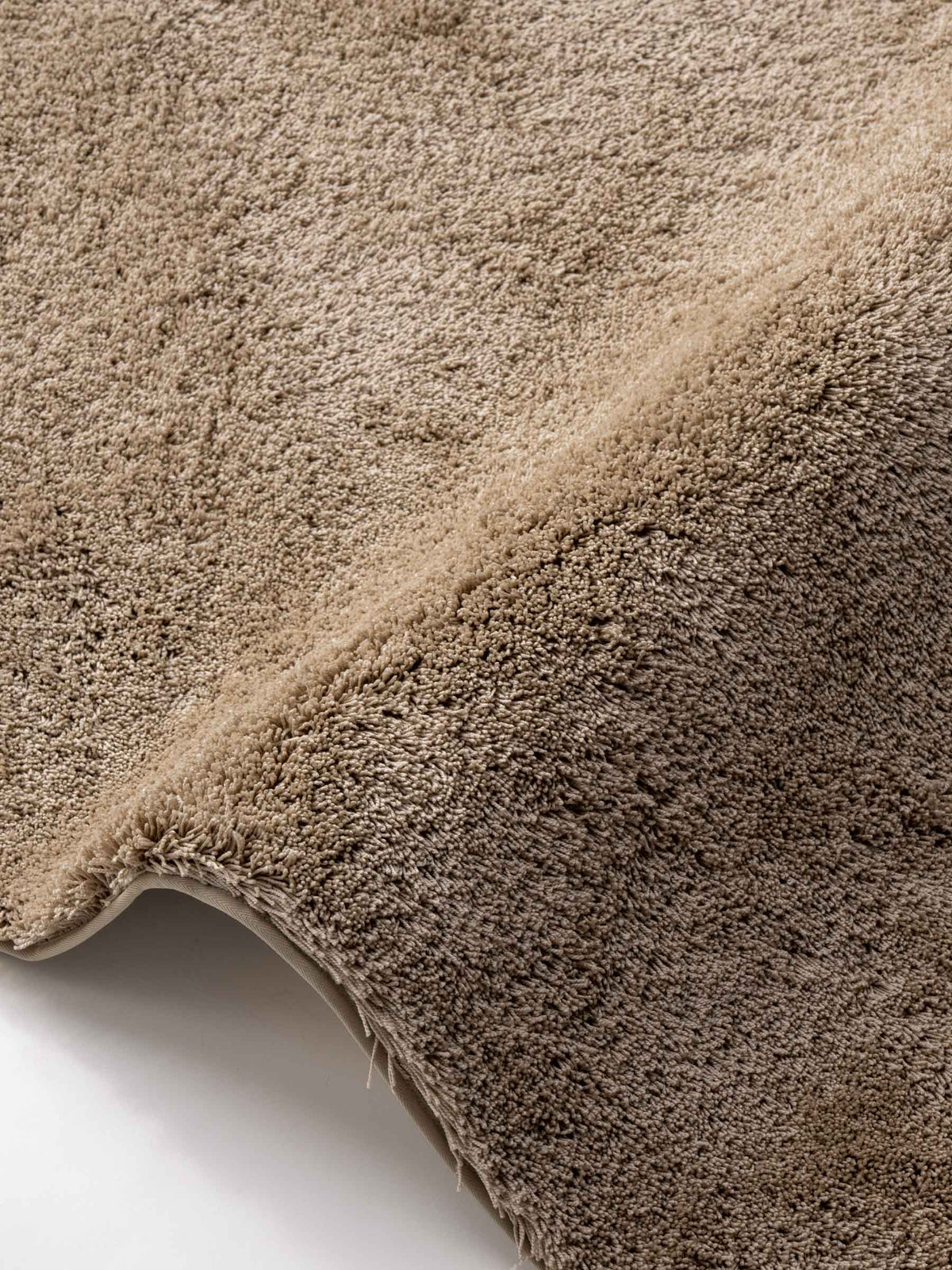 Avela soft pile rug in Oat Beige – NORUM