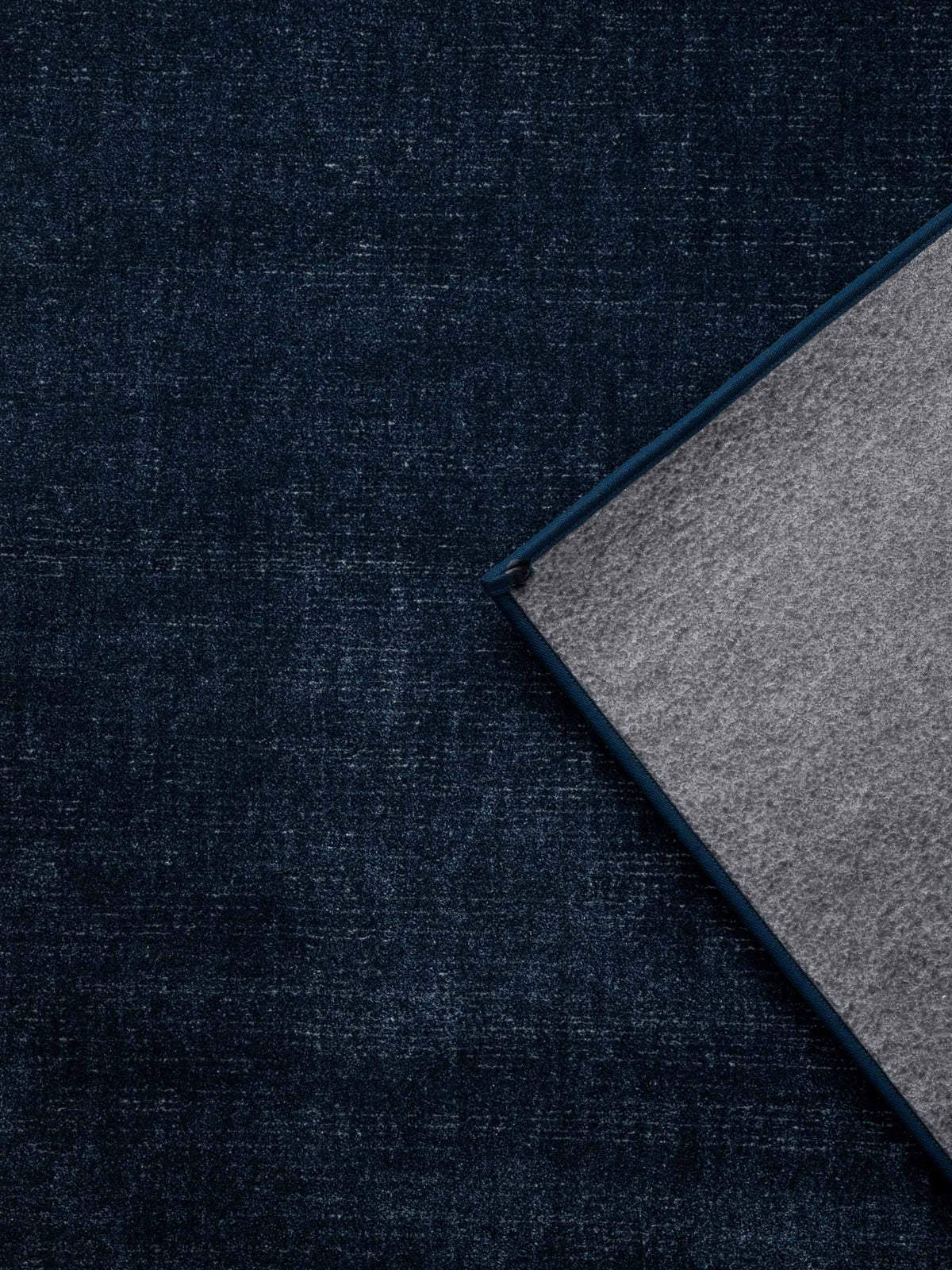 Elora soft pile rug in Indigo Blue – NORUM