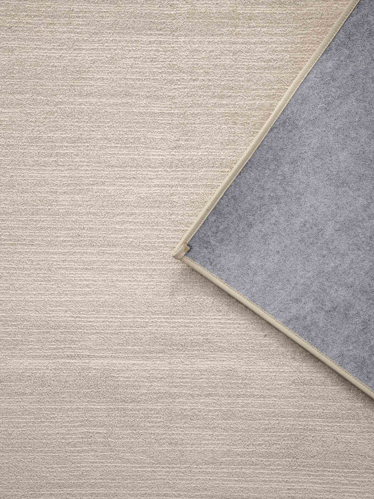 Elora soft pile rug in Light Grey – NORUM