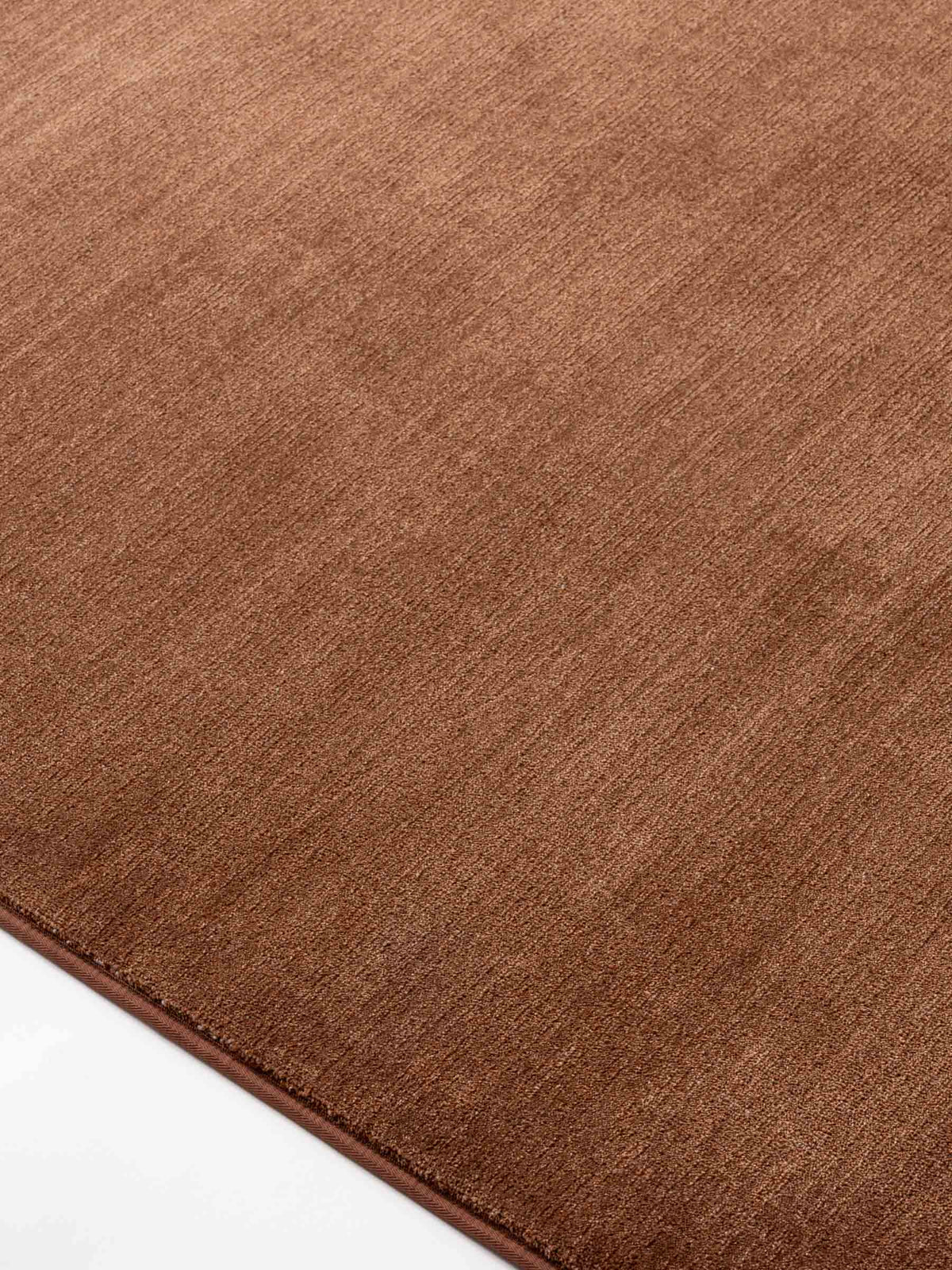 Elora soft pile rug in Warm Terra – NORUM