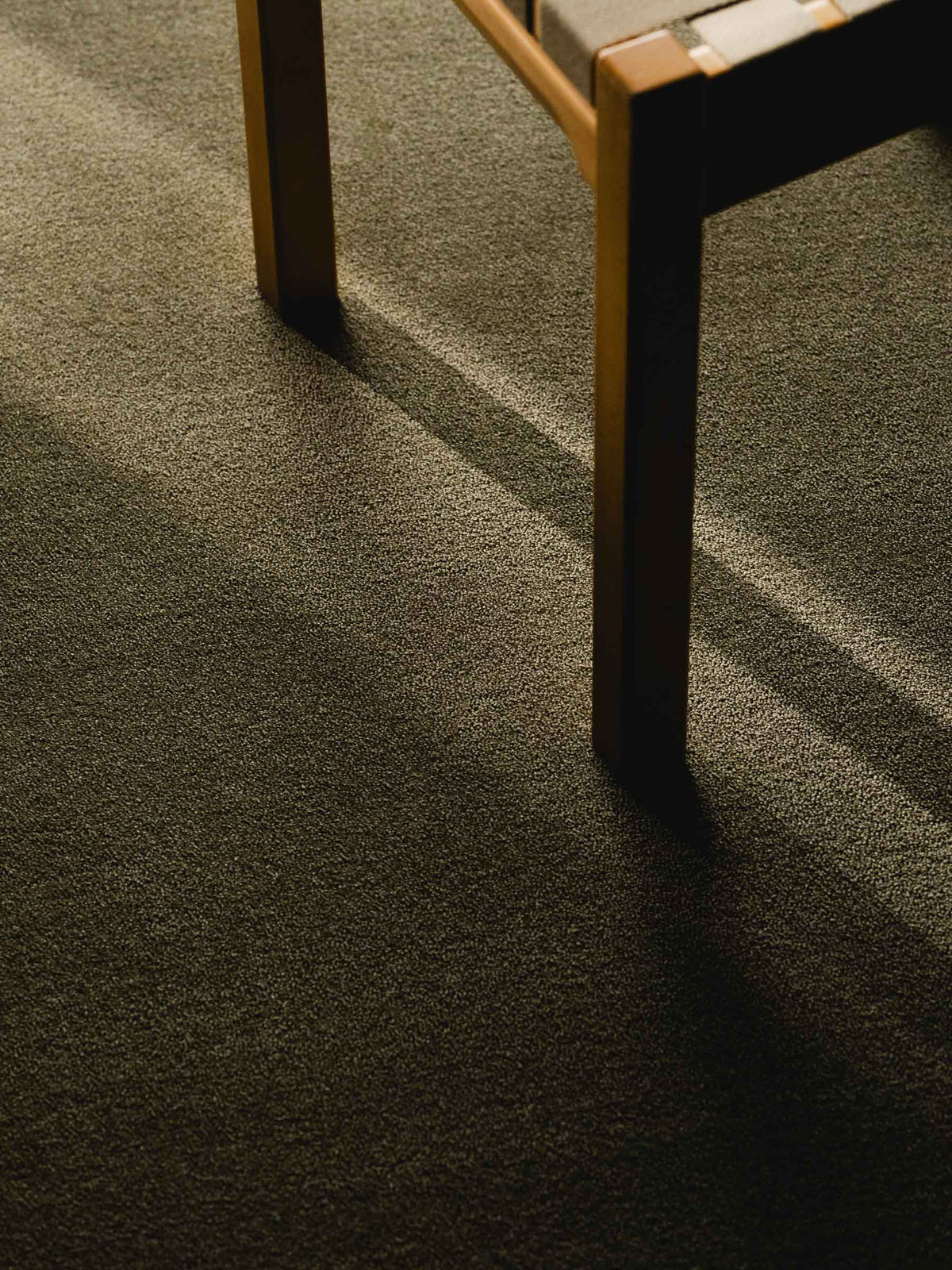 Noemi soft pile rug in Olive Green – NORUM