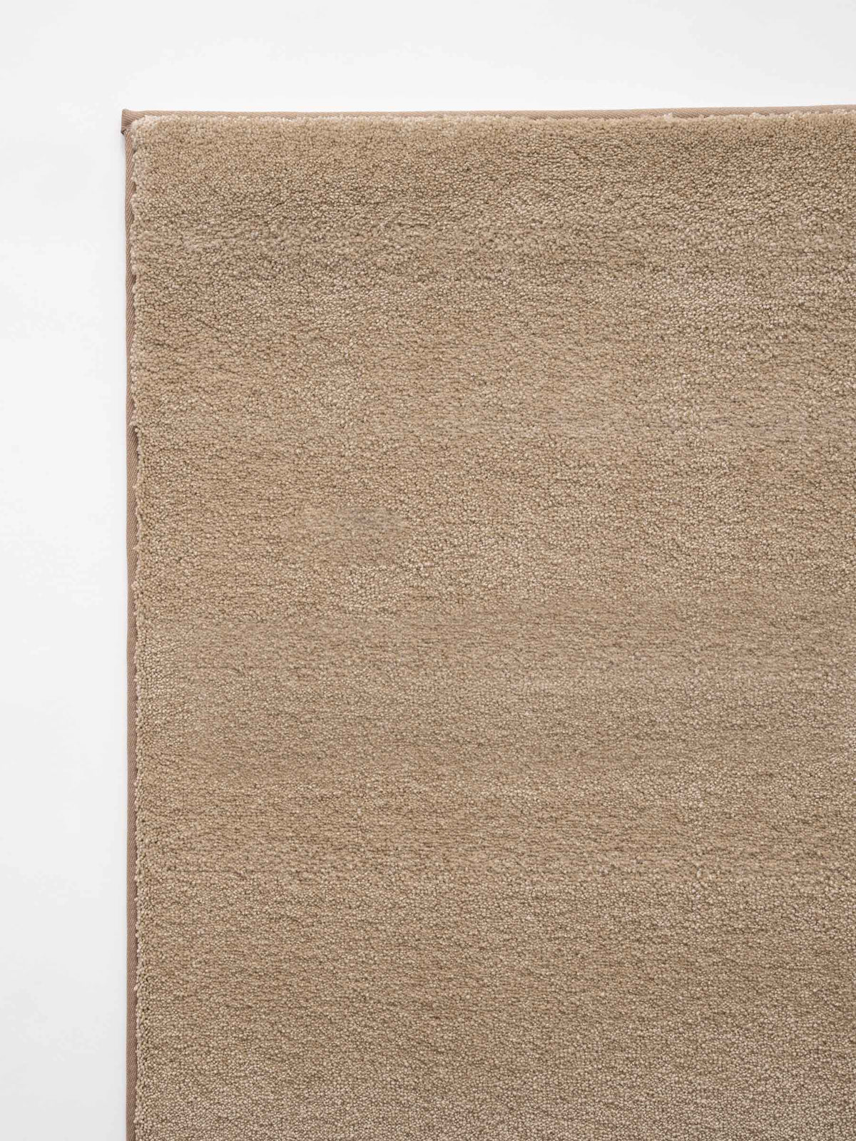 Noemi soft pile rug in Warm Beige – NORUM