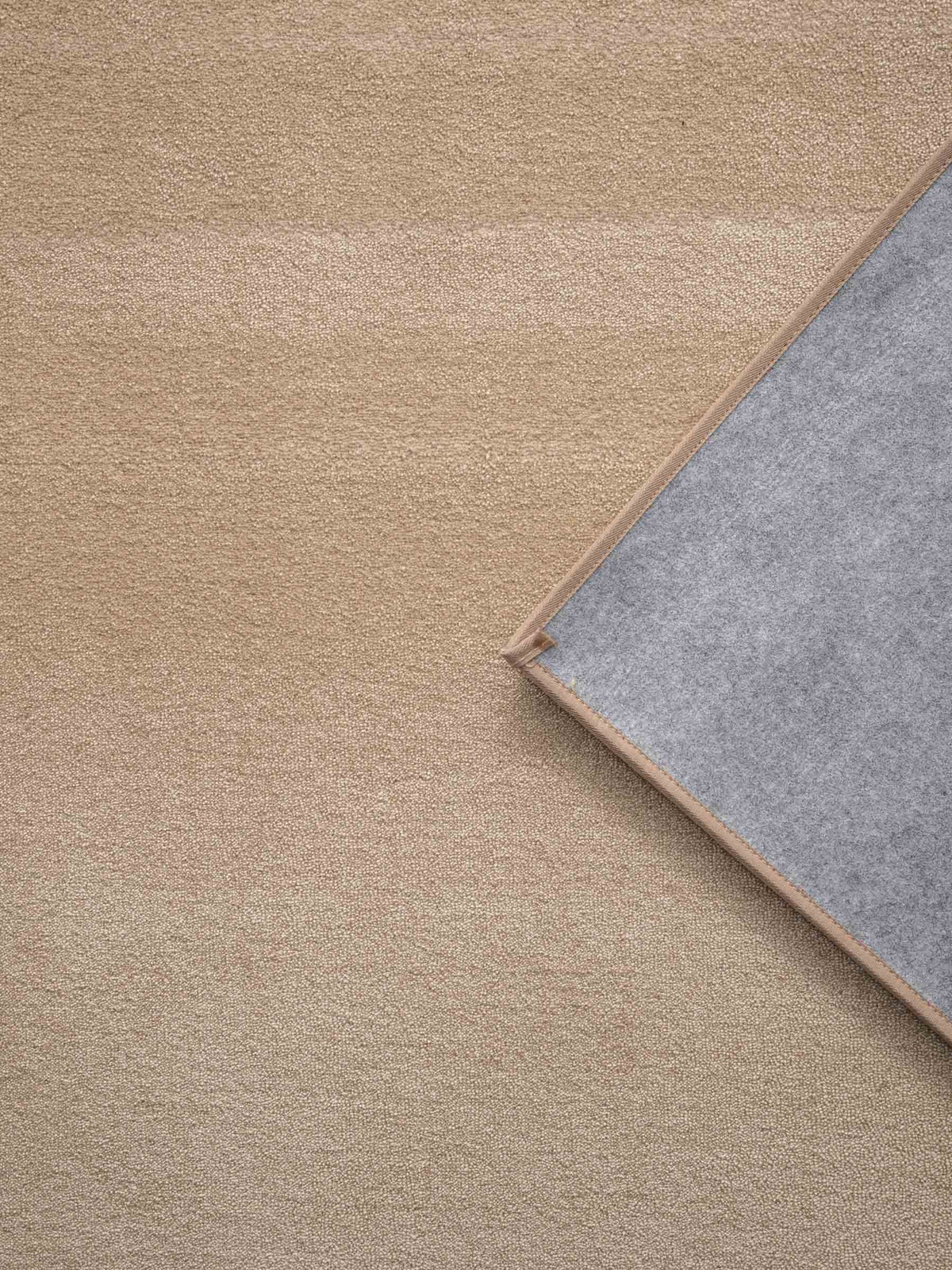 Noemi soft pile rug in Warm Beige – NORUM
