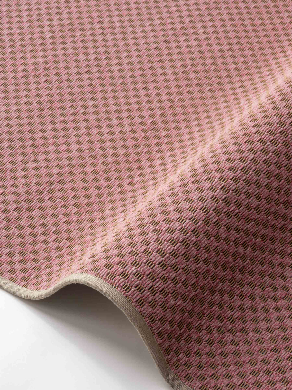 Nori cotton-paper yarn rug in Fresh Pink – NORUM