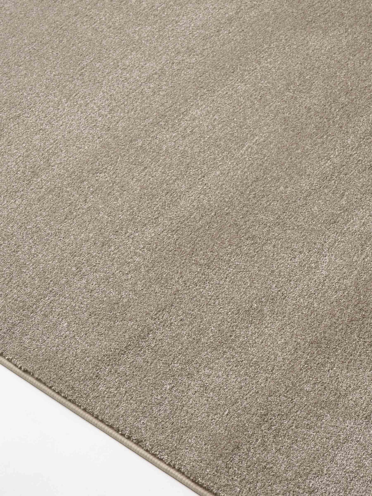 Nuva soft pile rug in Dusty Sand – NORUM
