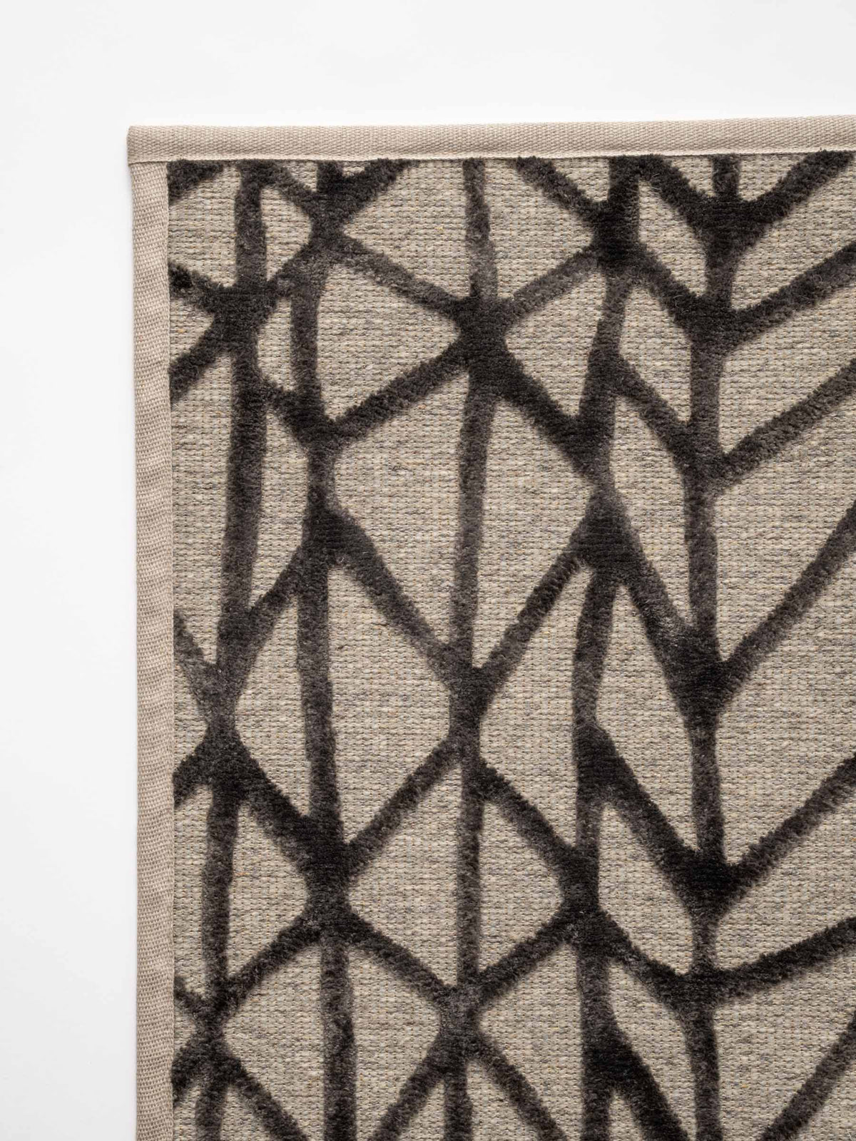 Rova wool rug in Walnut Brown – NORUM