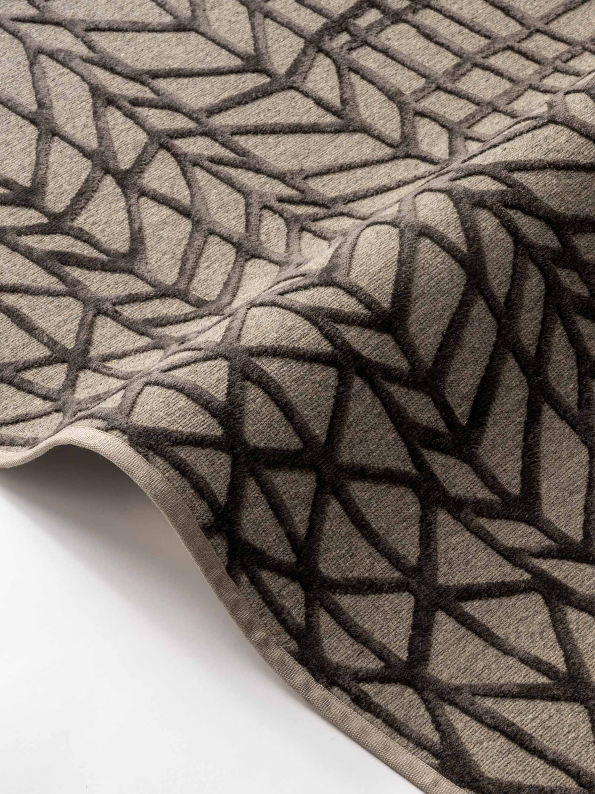 Rova wool rug in Walnut Brown – NORUM