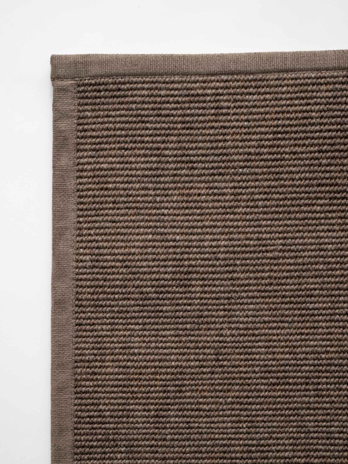 Sarea wool rug in Muted Taupe – NORUM