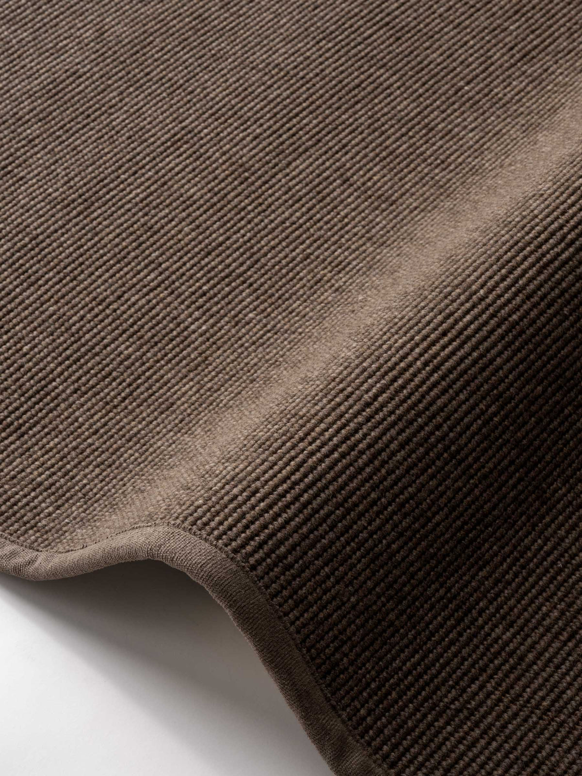 Sarea wool rug in Muted Taupe – NORUM