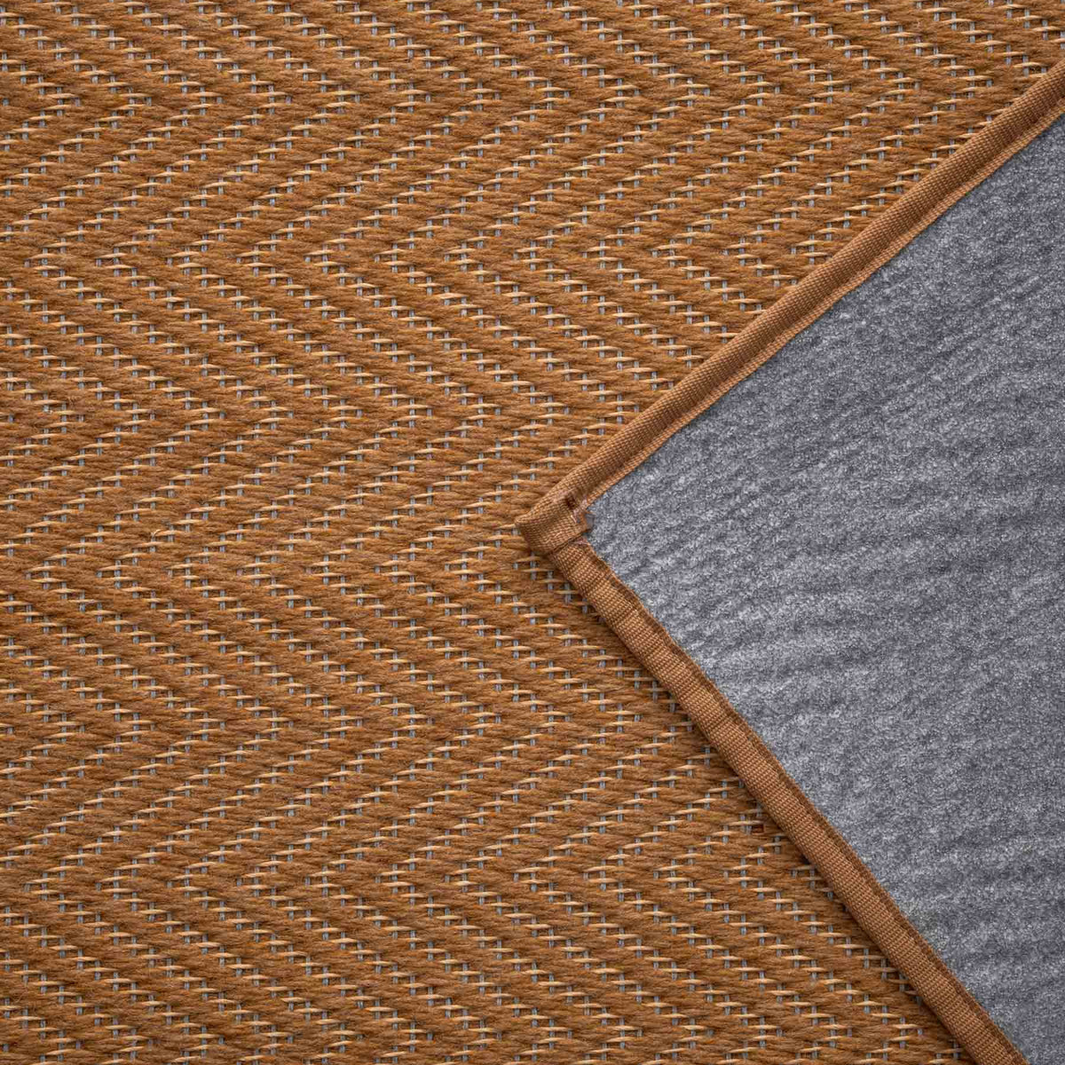 Selva wool rug in Earth Copper – NORUM