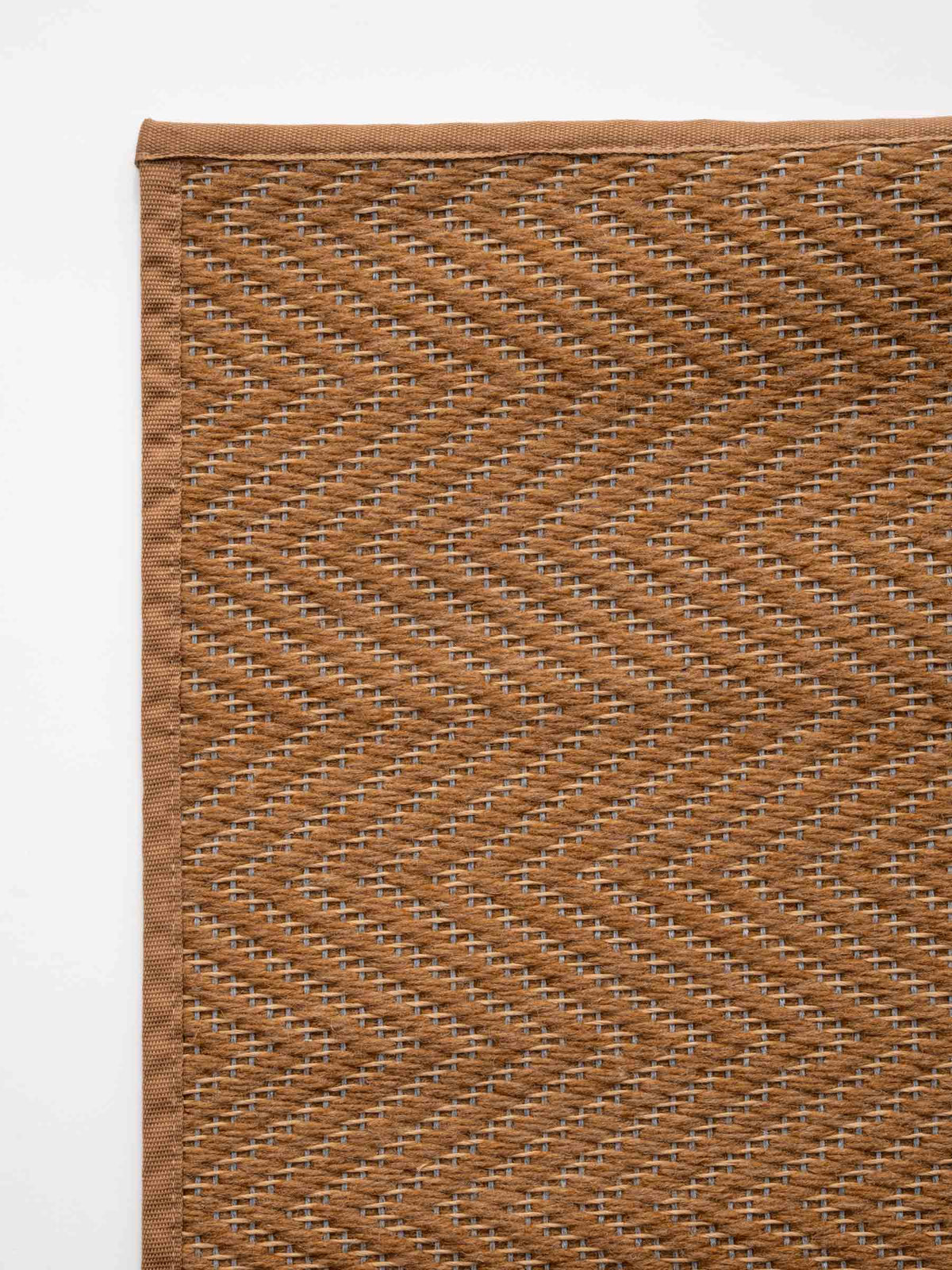 Selva wool rug in Earth Copper – NORUM