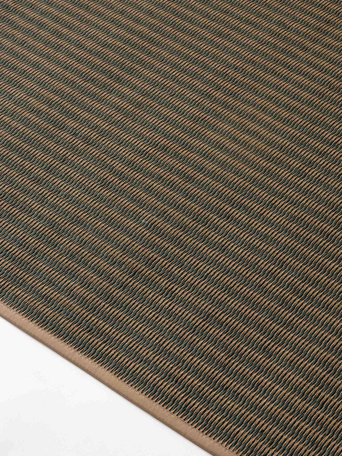 Tera paper yarn rug in Green/Natural – NORUM